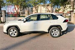 تۆیۆتا ڕاڤ 4